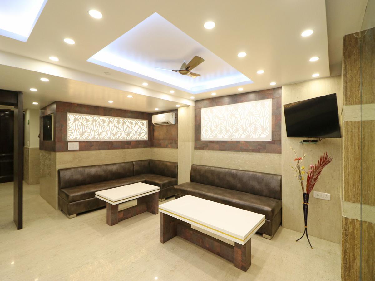 Oyo 11594 Hotel Tvs Nueva Delhi Exterior foto