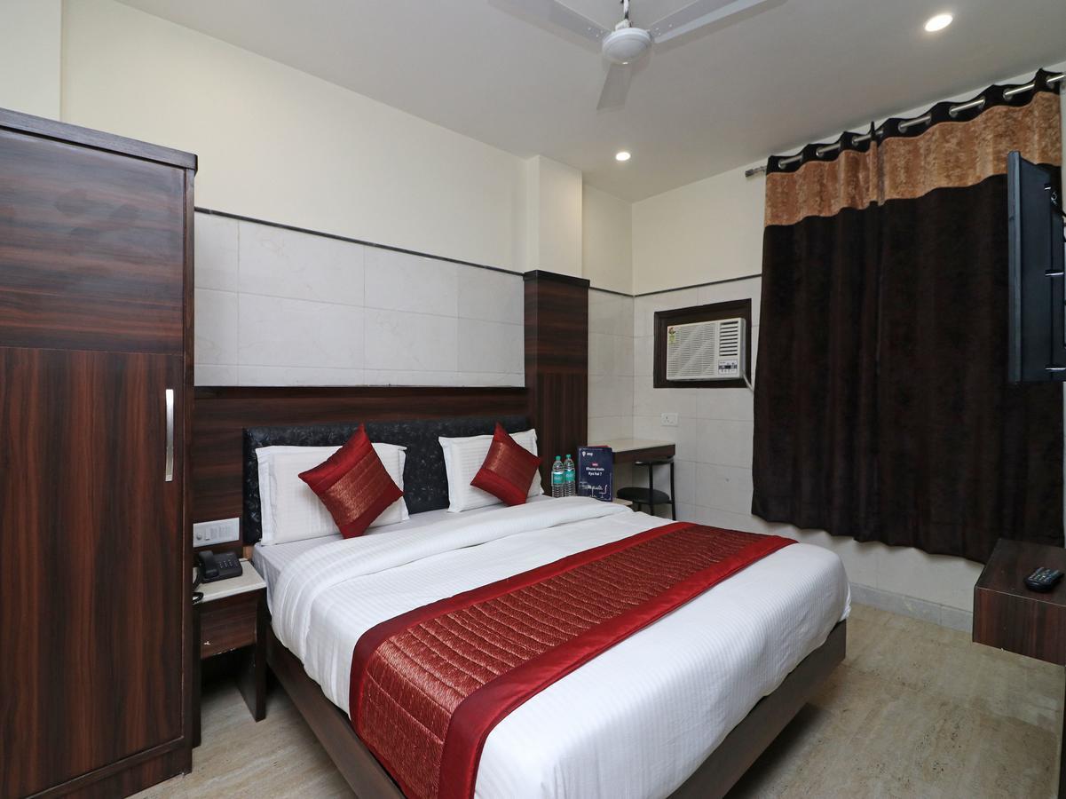 Oyo 11594 Hotel Tvs Nueva Delhi Exterior foto