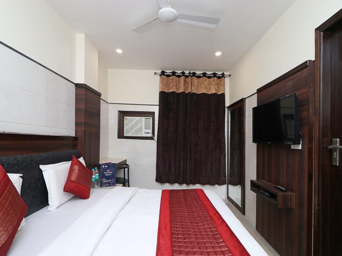 Oyo 11594 Hotel Tvs Nueva Delhi Exterior foto